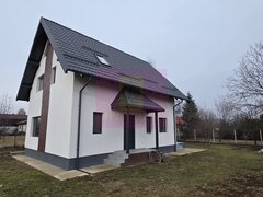 Vila de vanzare cu 4 camere in Brebu